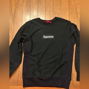 Supreme Classic Black Crewneck Sweater